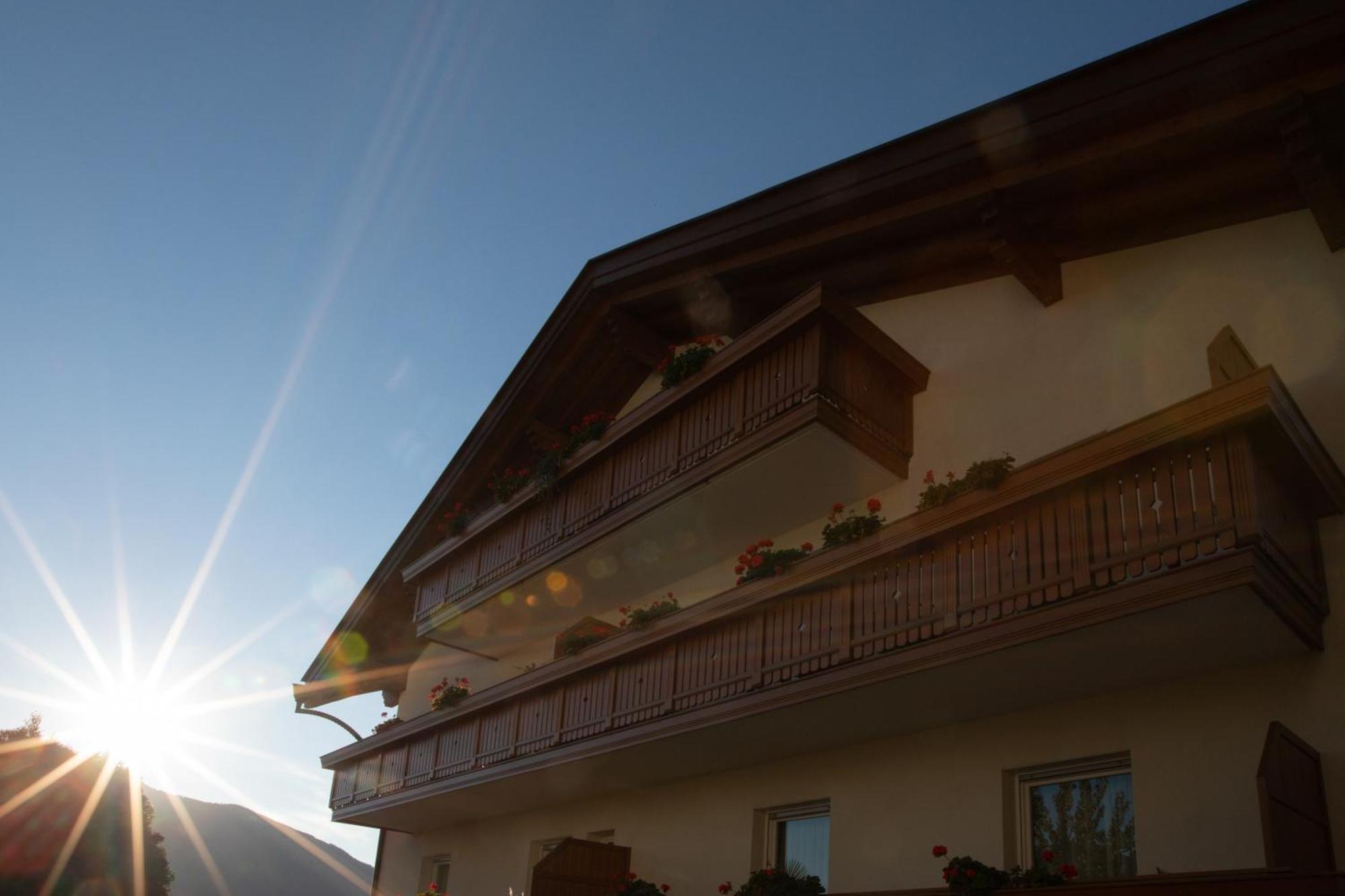 Residence Walchhof Schenna Exteriör bild